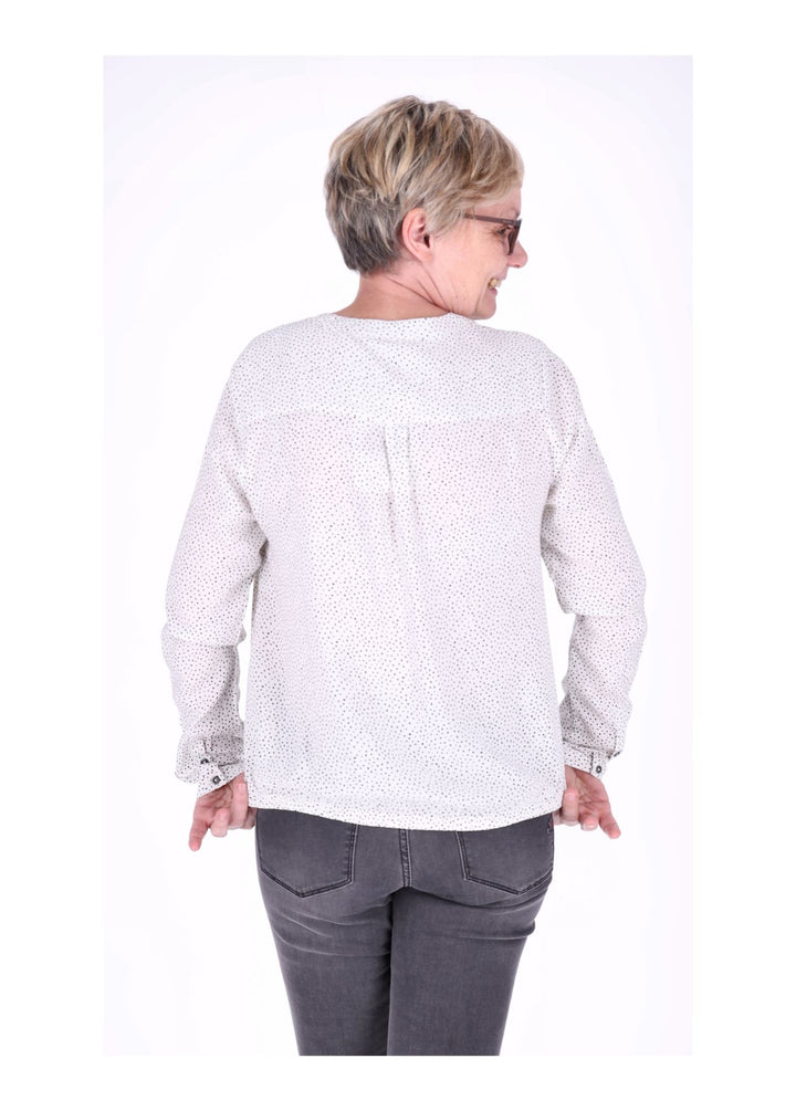 Bluse mit Punkten