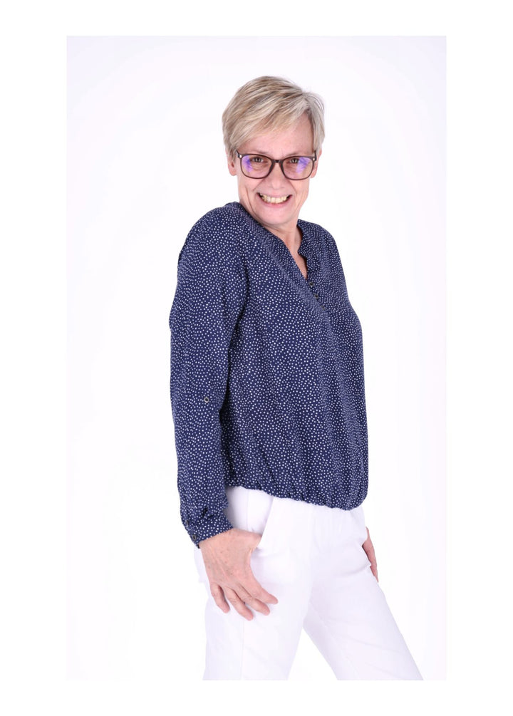 Bluse mit Punkten