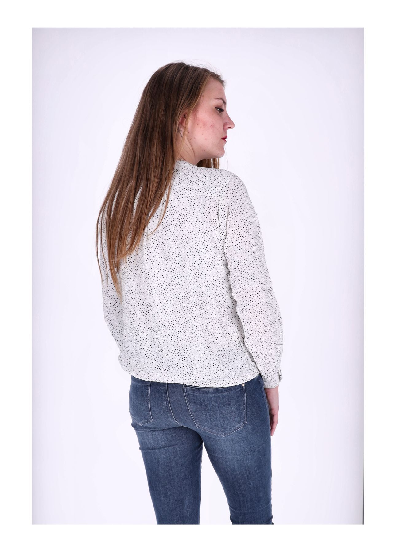 Bluse mit Punkten