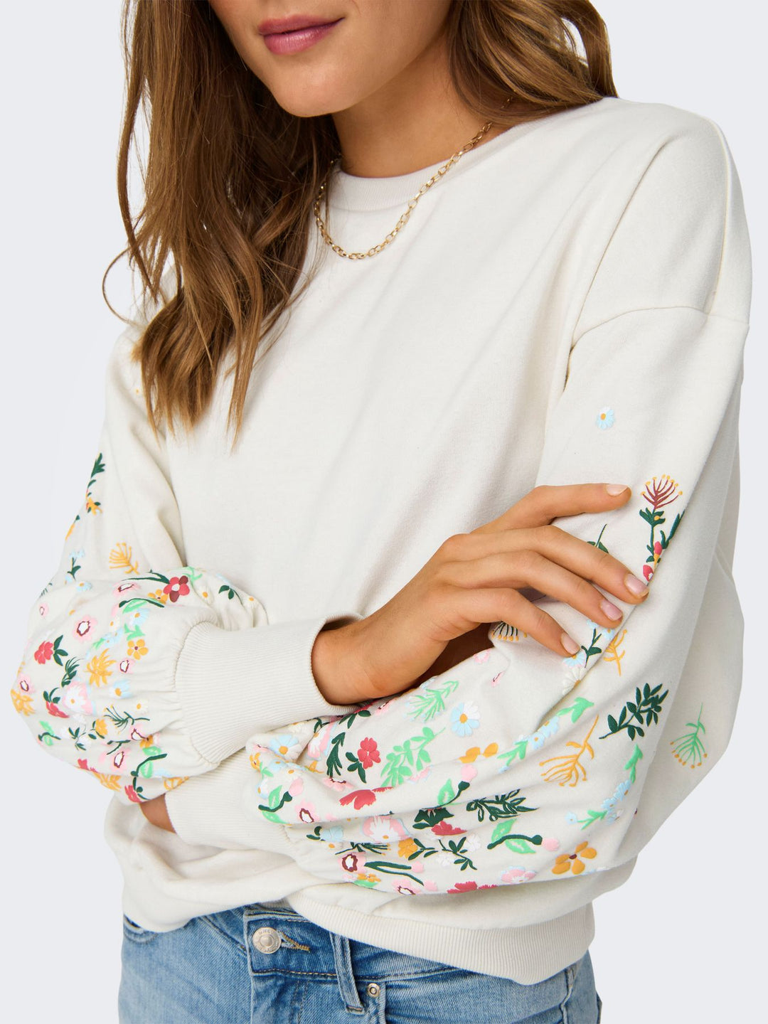 ONLBROOKE L/S O-NECK FLOWER SWT NOO weiß