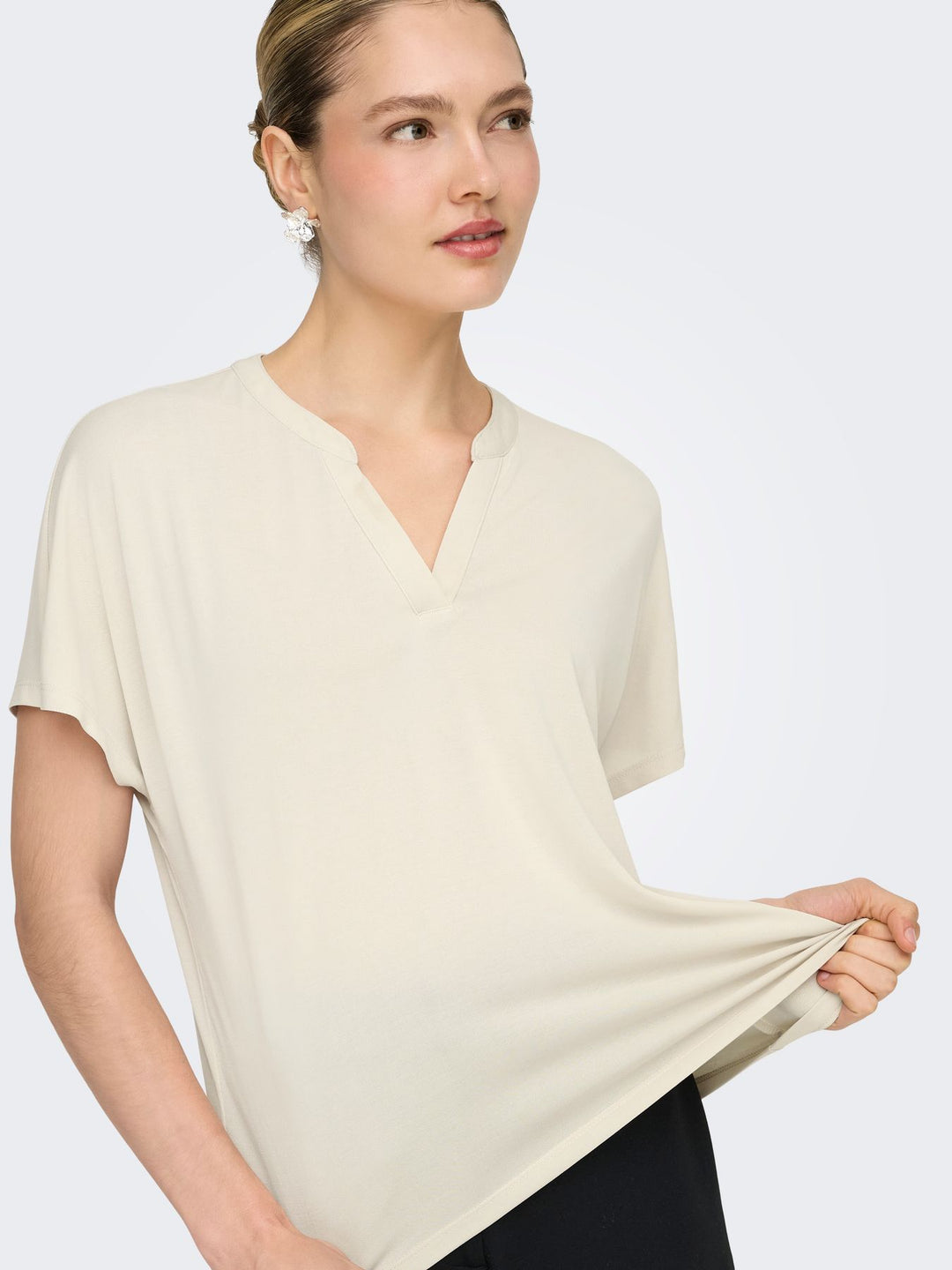 ONLY Damen T-Shirt Split Neck Kurzarm