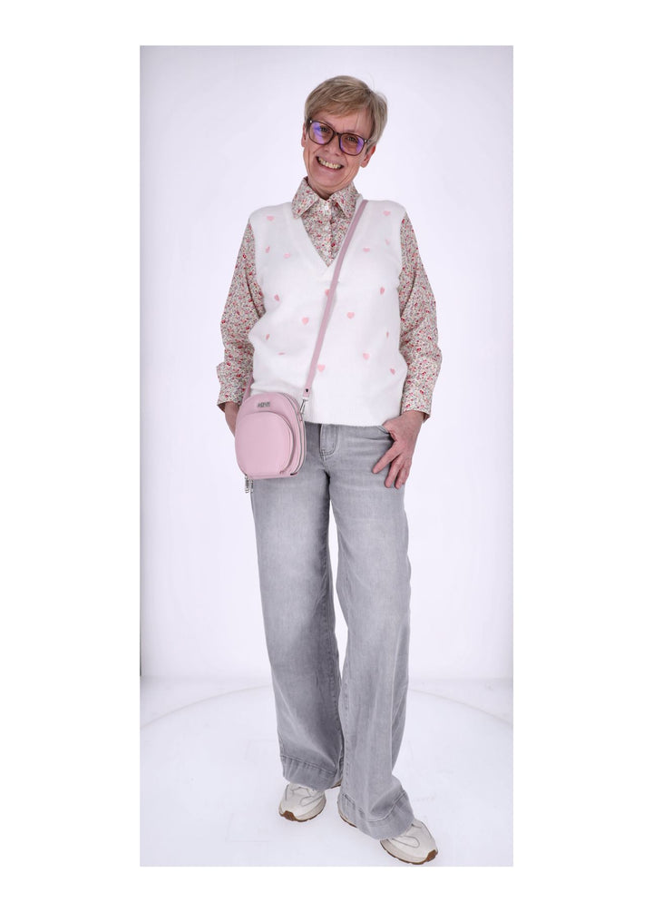 Strick Pullunder Damen mit Bluse unterlegt