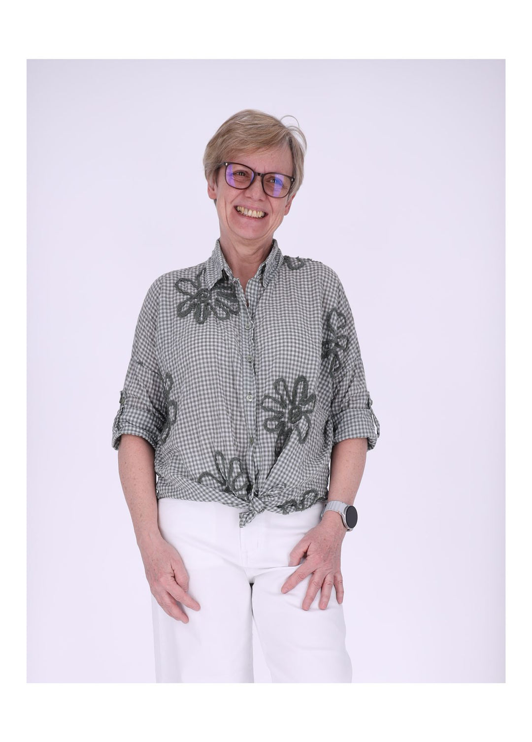 Splash of Color Karo-Bluse mit Blüten