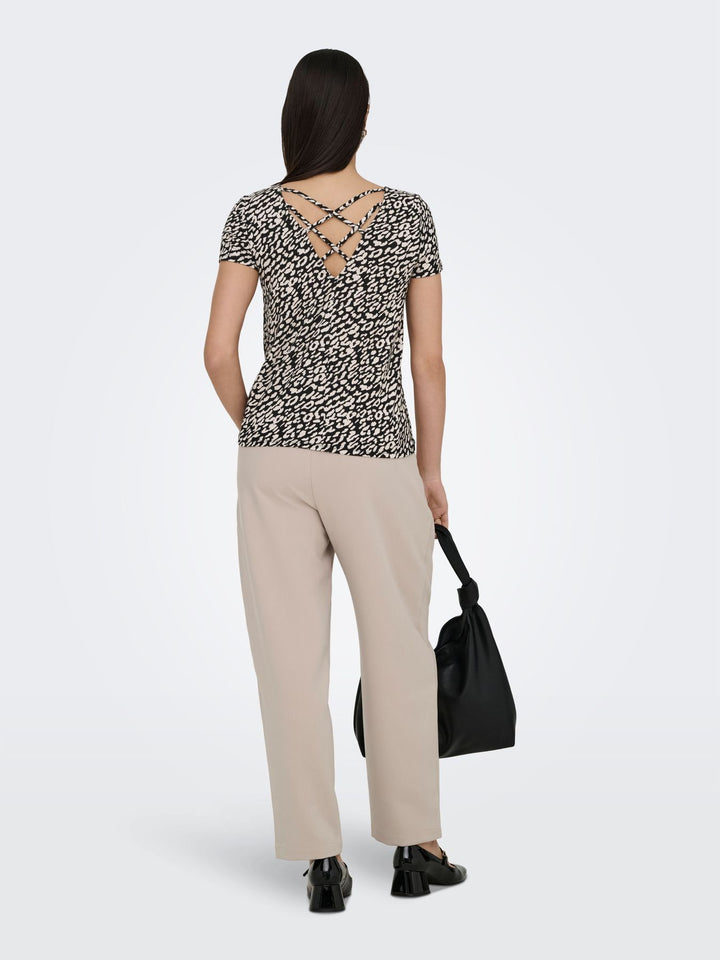 ONLBERA BACK LACE UP S/S TOP JRS NO