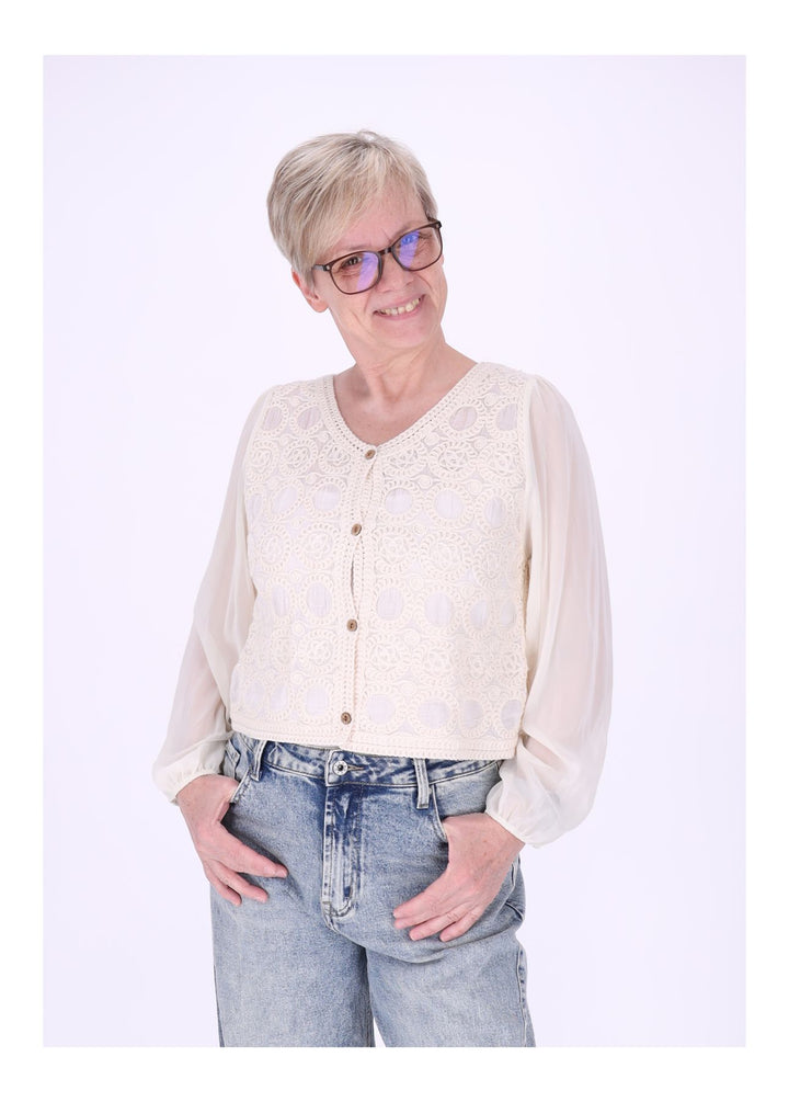 Häkeljacke Damen Satinarm vorn Stickerei