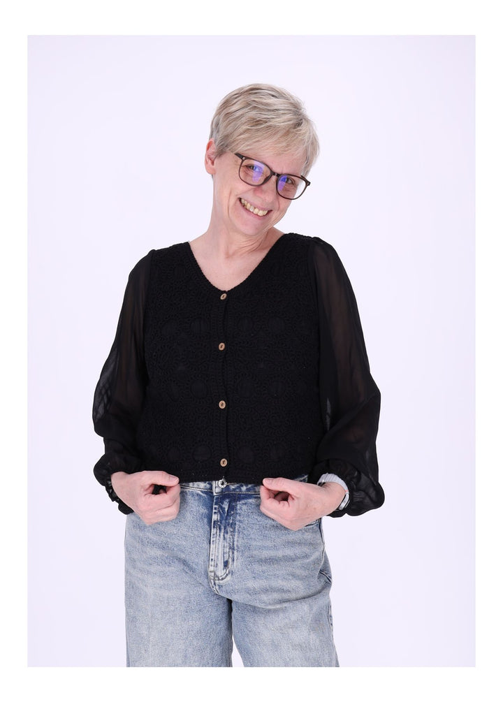 Häkeljacke Damen Satinarm vorn Stickerei