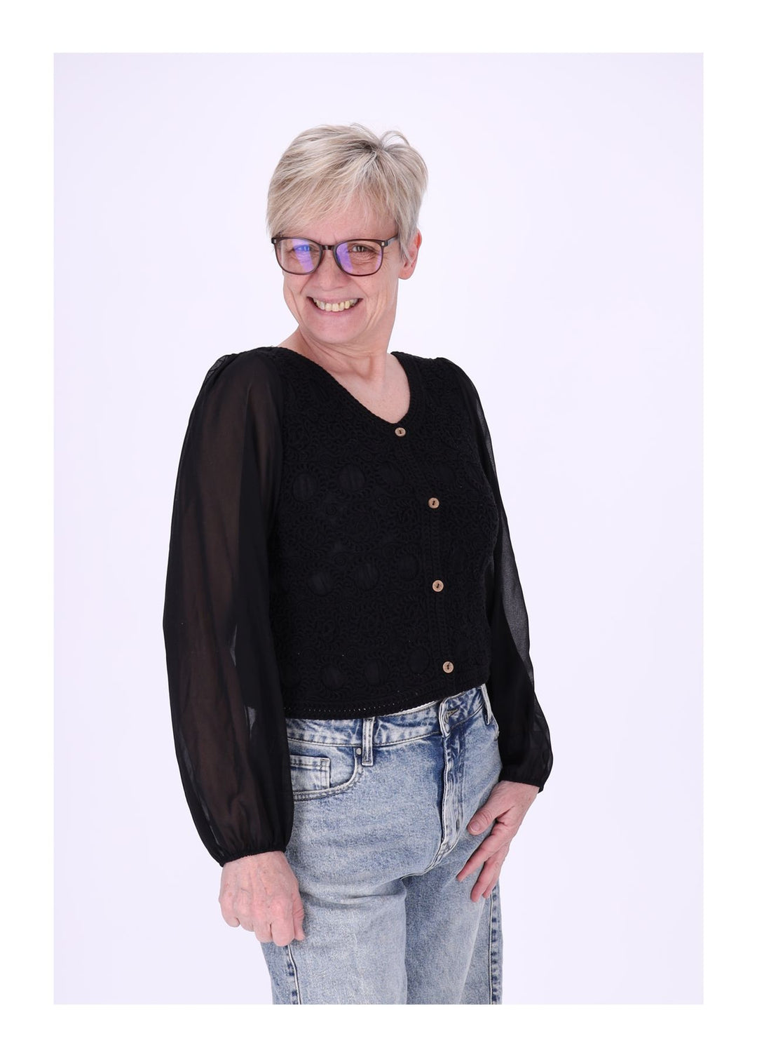 Häkeljacke Damen Satinarm vorn Stickerei