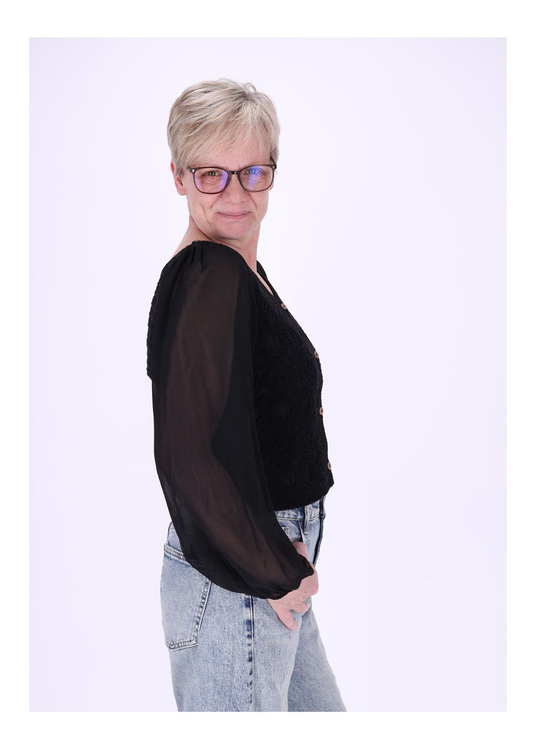 Häkeljacke Damen Satinarm vorn Stickerei