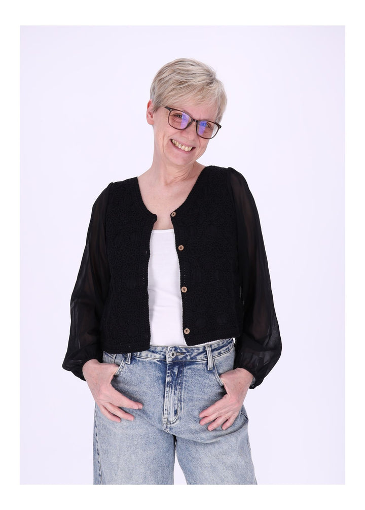 Häkeljacke Damen Satinarm vorn Stickerei