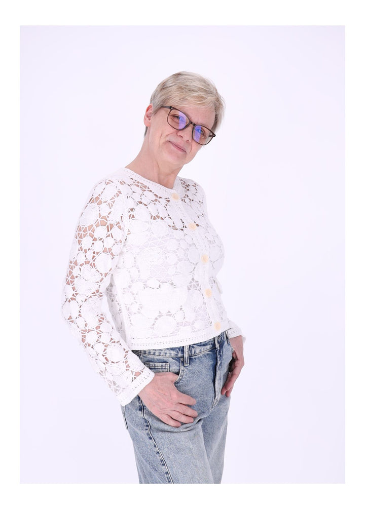 Häkeljacke Damen angedeutete Taschen