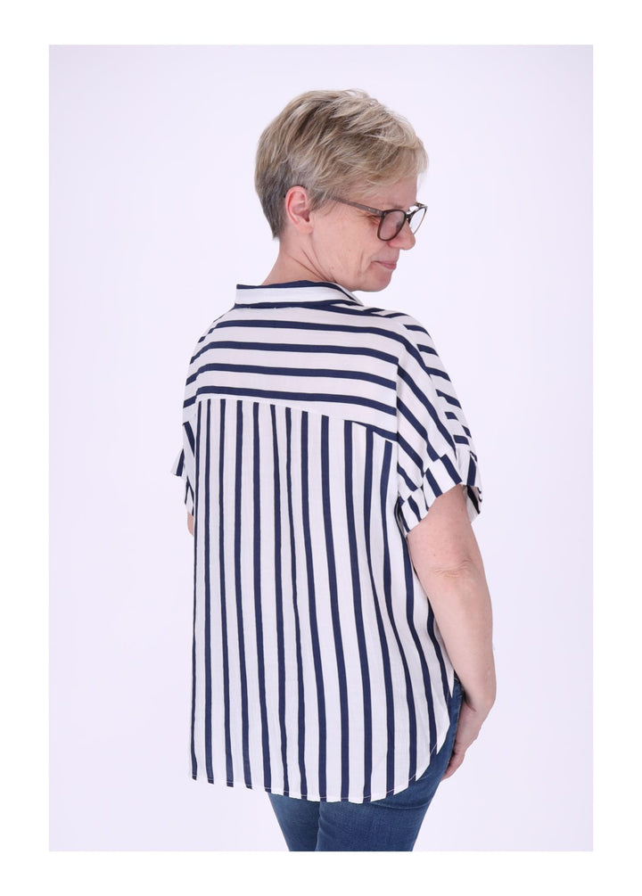Bluse Damen angeschnittener Arm AOP Steifen