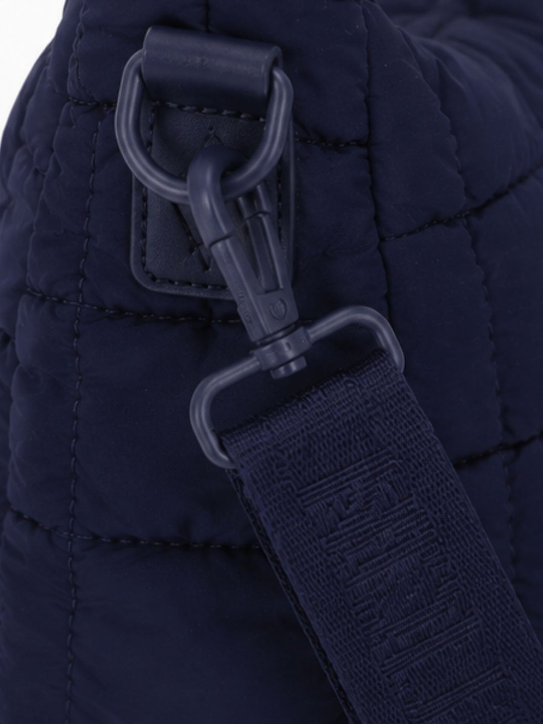Tasche Puffer Hänkel und Riemen