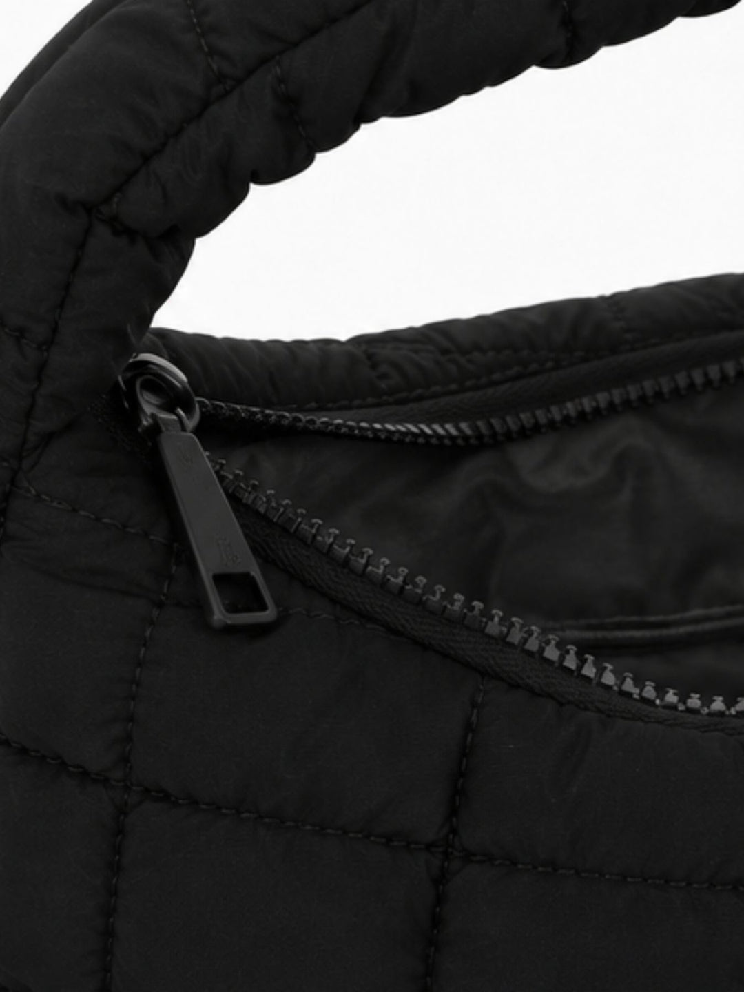 Tasche Puffer Hänkel und Riemen