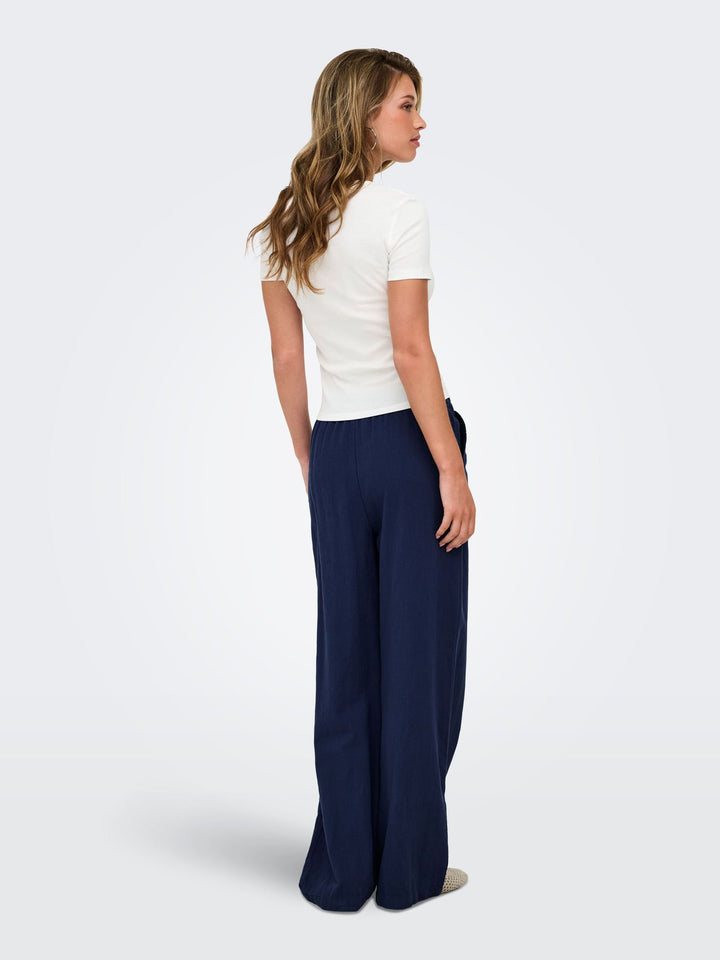 ONLKIRA NEW S/S O-NECK TOP JRS cloud dancer