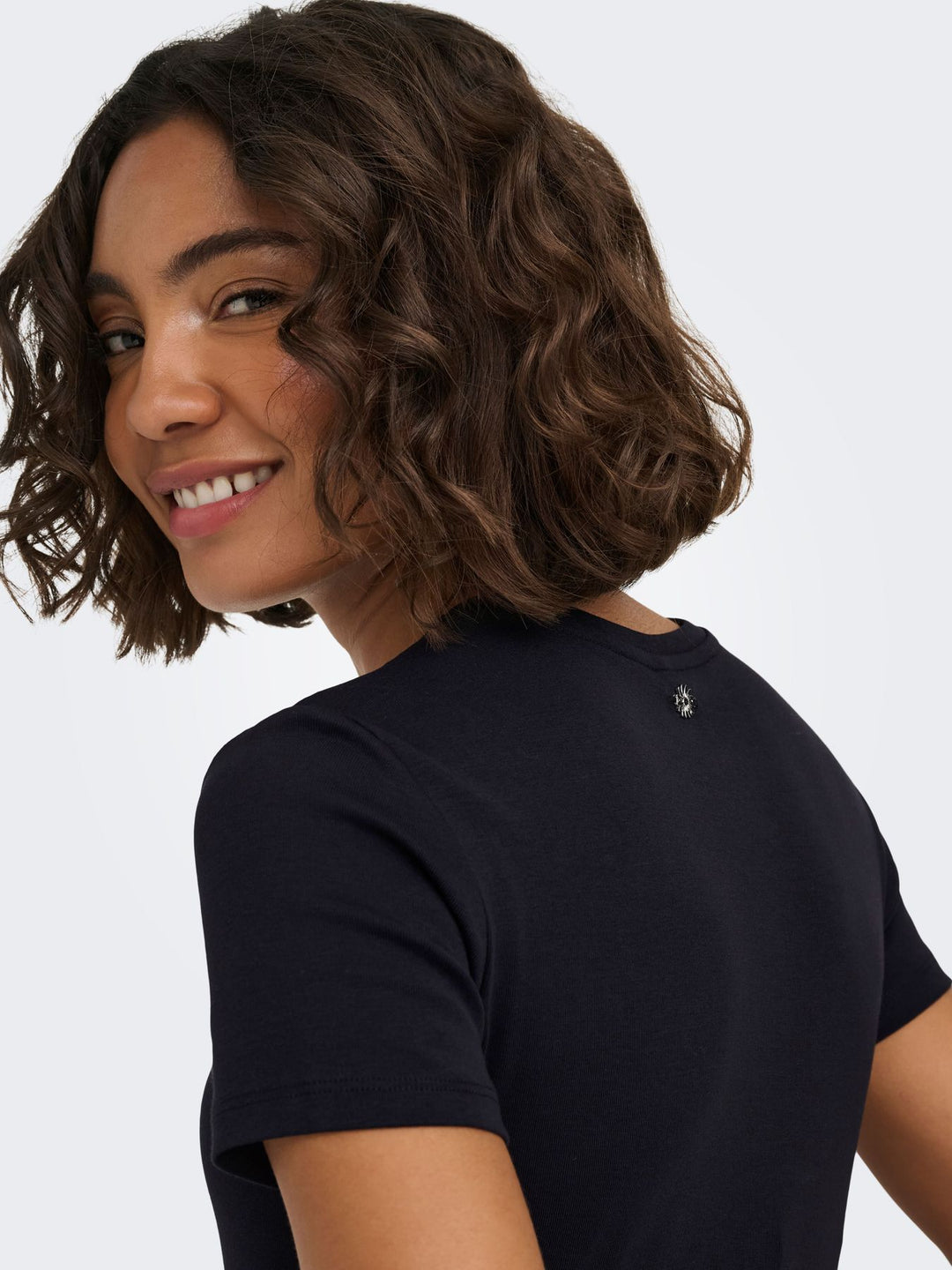 ONLKIRA NEW S/S O-NECK TOP JRS Black/SOLID BLACK