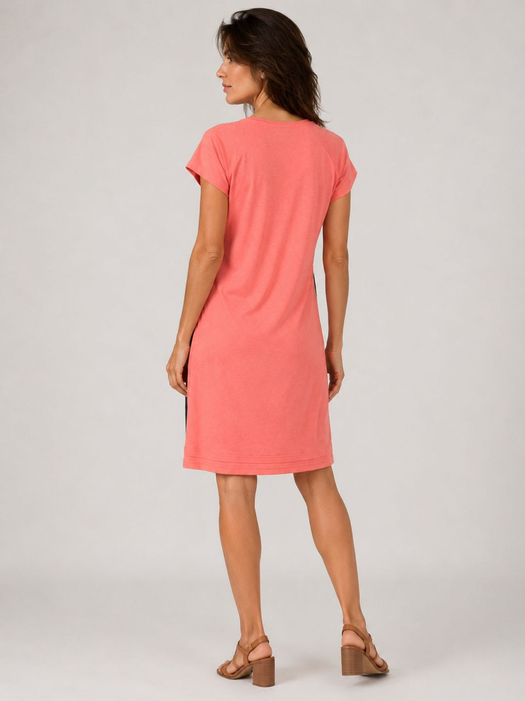 SOQUESTO Kleid Damen kurz Blätterprint