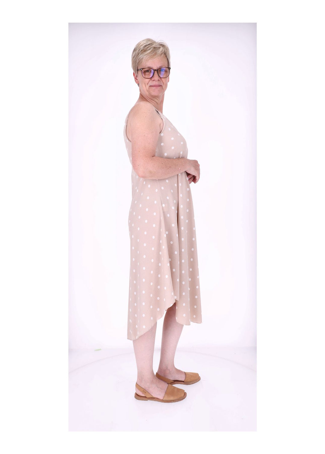 Kleid schmale Träger A-Form AOP Punkte