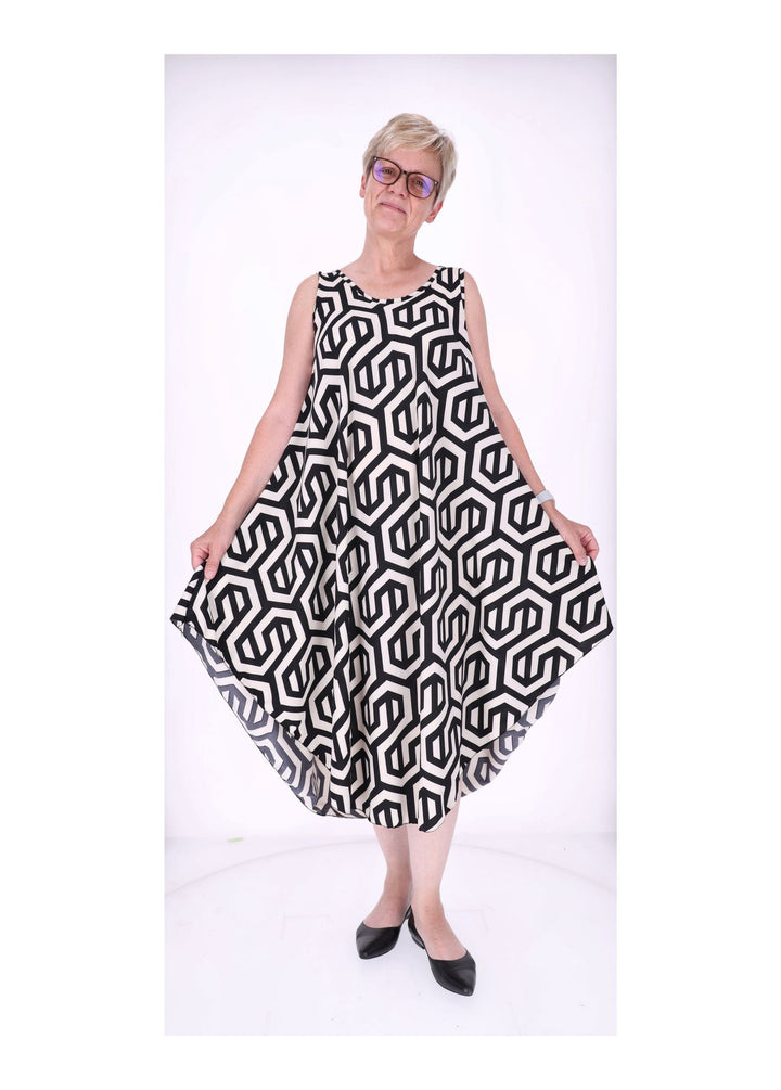 Kleid breite Träger A-Form AOP grafisch groß