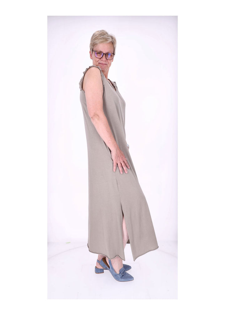 Kleid Maxi ohne Arm Schlitz Rüschen