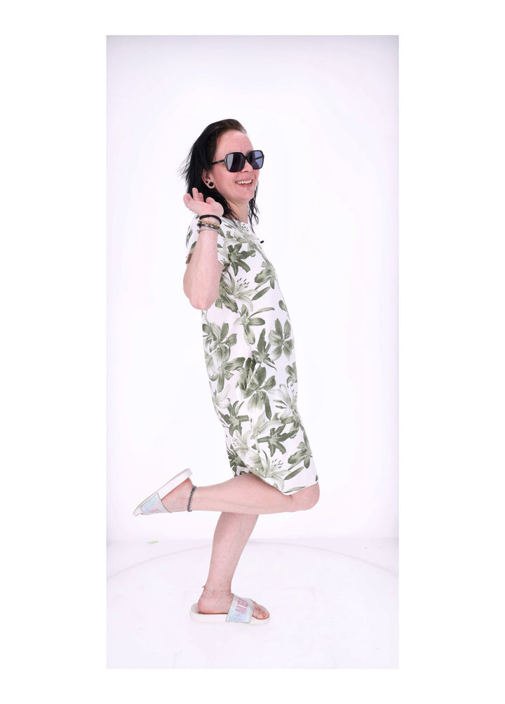 T-Shirt Kleid mit Taschen AOP