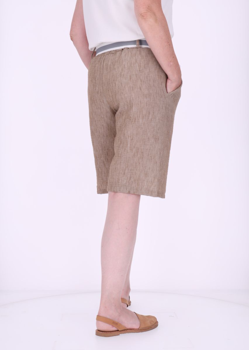 Short Damen mit Gürtel Knielang