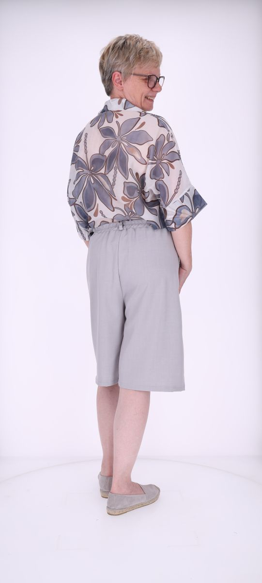 Short Damen Knielang