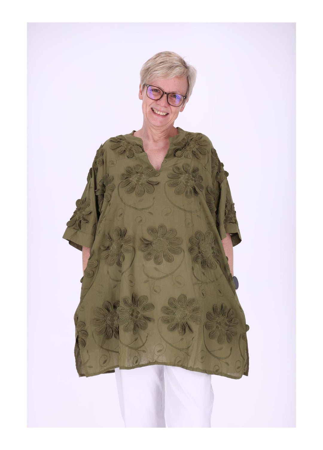 Longshirt Kragen V-Ausschnitt Blüten 3D