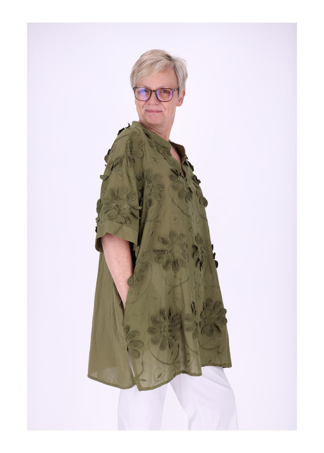 Longshirt Kragen V-Ausschnitt Blüten 3D