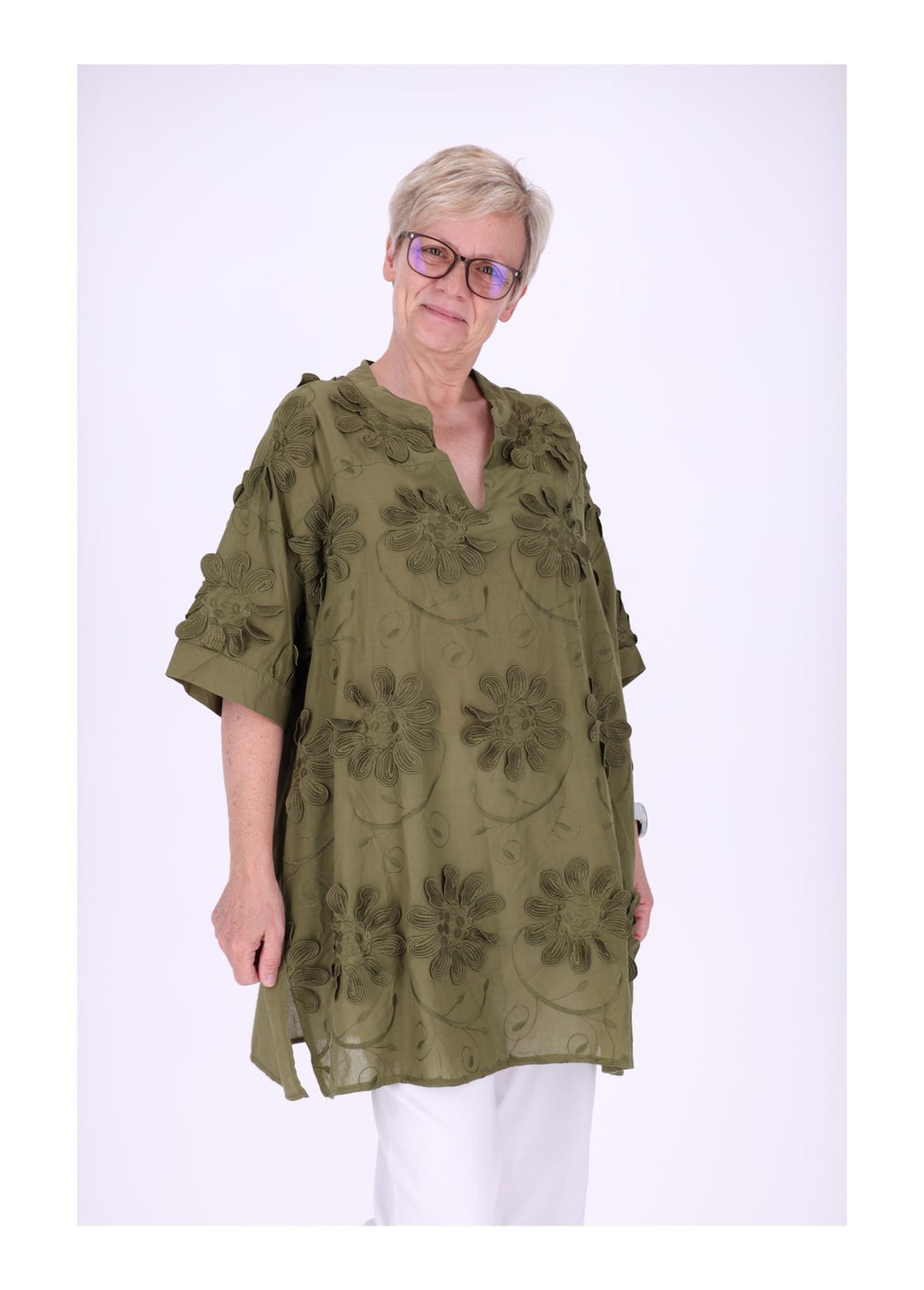 Longshirt Kragen V-Ausschnitt Blüten 3D
