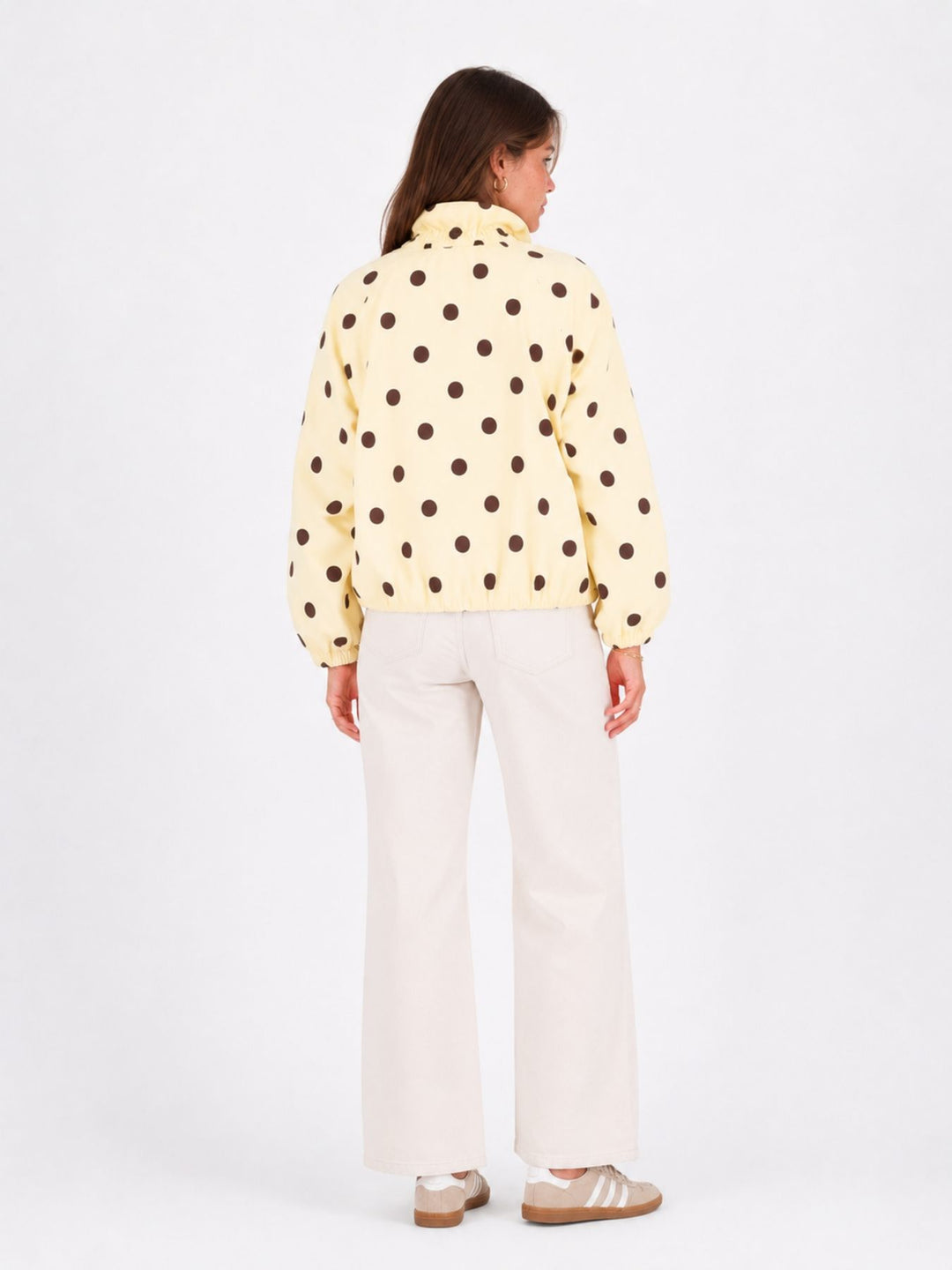 Leichte Damenjacke in Gelb mit braunen Polka Dots