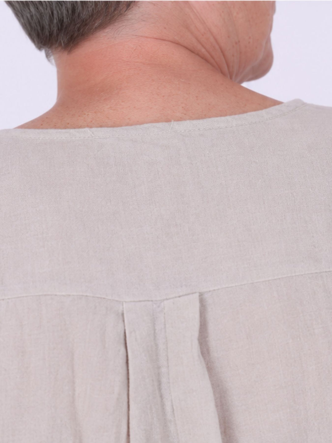 Damen T-Shirt mit Paisley-Stickerei und V-Ausschnitt – Beige