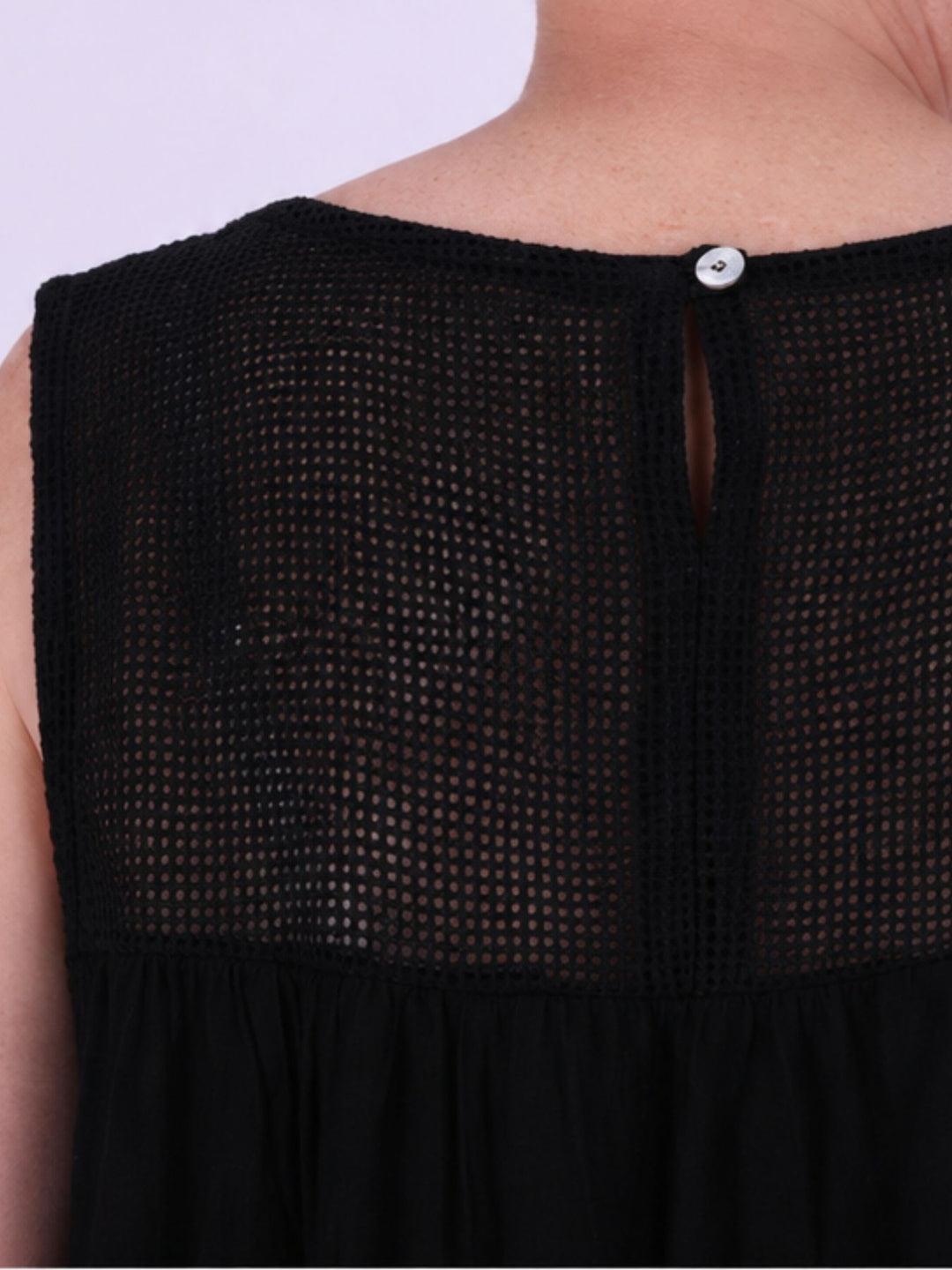 Damen Top in Lagenoptik mit Netzstoff – Schwarz