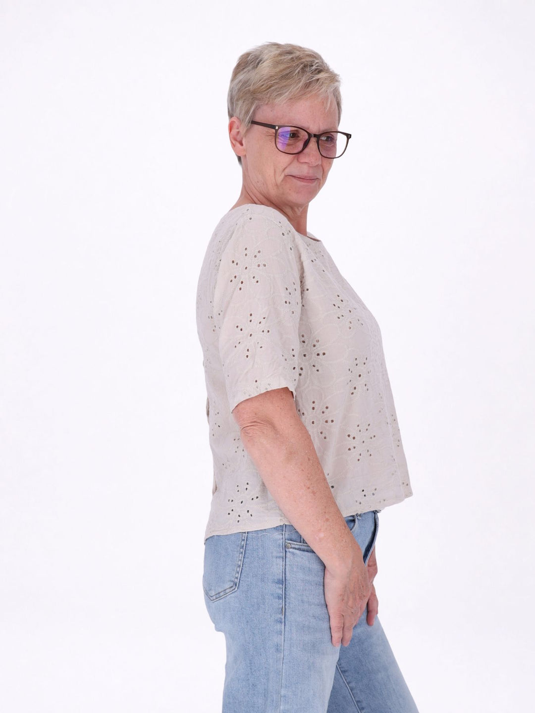 T-Shirt Damen Lochmusterhinten geknöpft -beige
