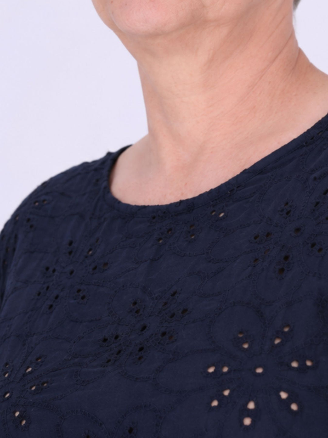 T-Shirt Damen Lochmusterhinten geknöpft in navy