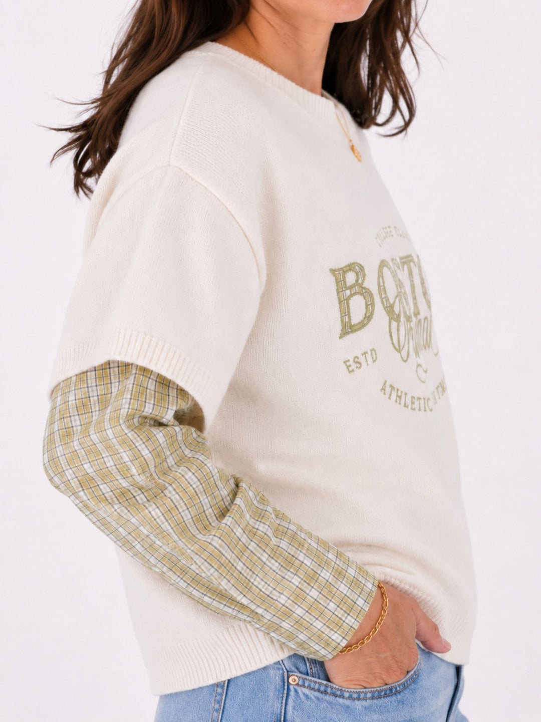 Damen Strickpullover im 2-in-1-Look mit karierten Blusenärmeln – Creme & Grün