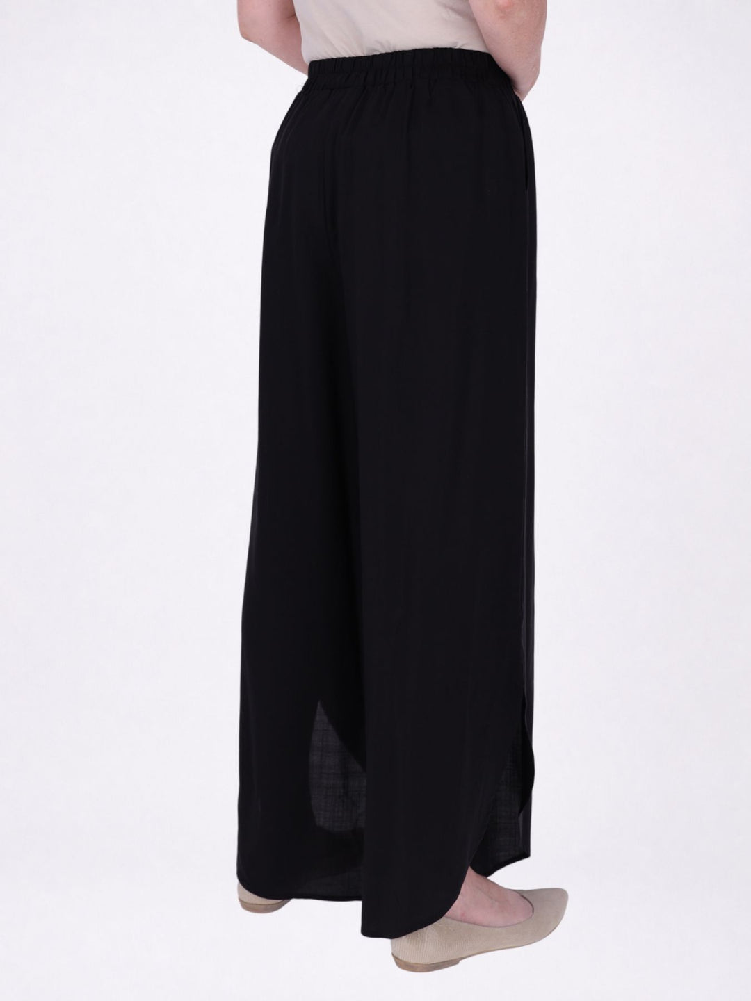 Hose Damen Barrel Schnitt Short unterlegt in Schwarz