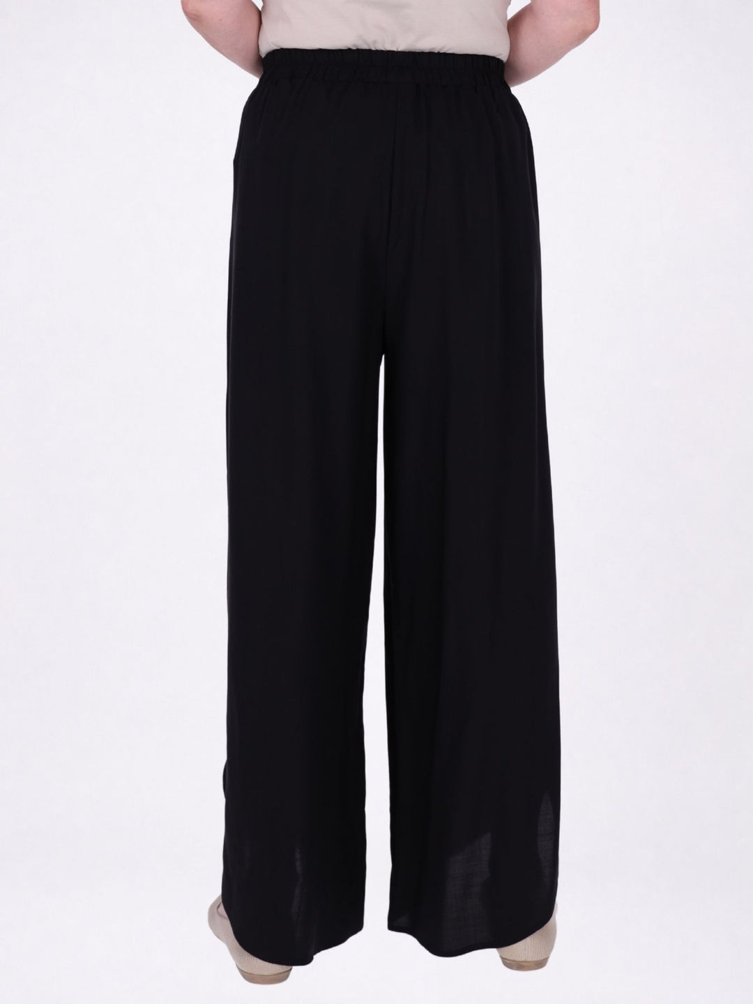 Hose Damen Barrel Schnitt Short unterlegt in Schwarz