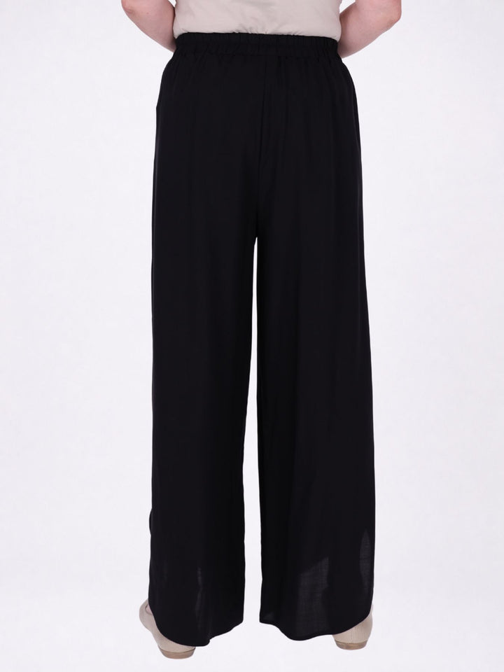 Hose Damen Barrel Schnitt Short unterlegt in Schwarz
