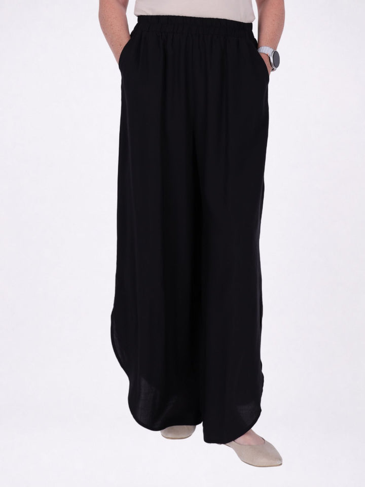 Hose Damen Barrel Schnitt Short unterlegt in Schwarz