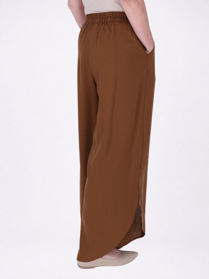 Hose Damen Barrel Schnitt Short unterlegt in Braun