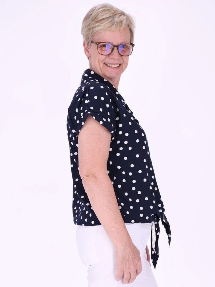 Bluse zum binden AOP Punkte