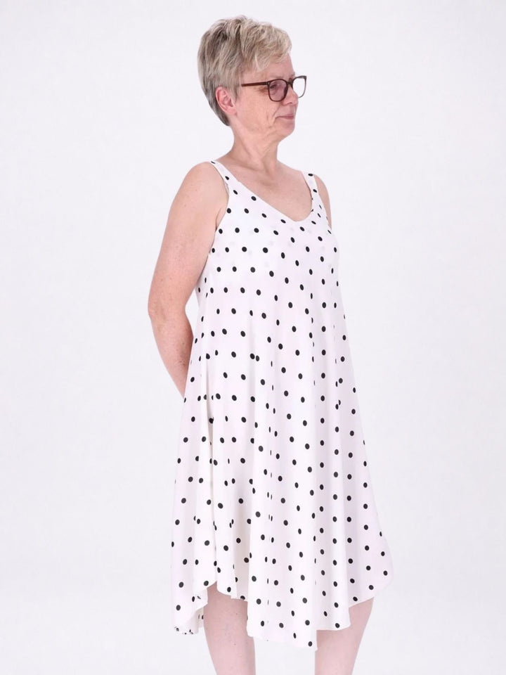 Kleid schmale Träger A-Form AOP Punkte