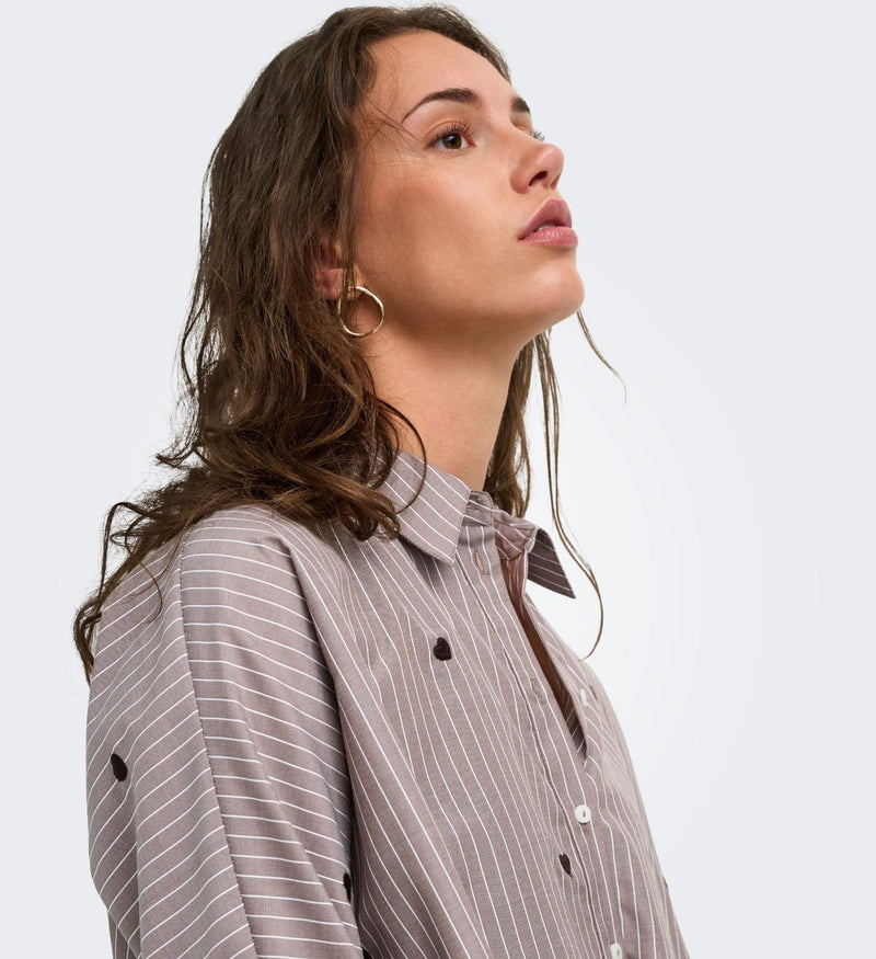 ONLNEW LINA GRACE STR EMB SHIRT NOO