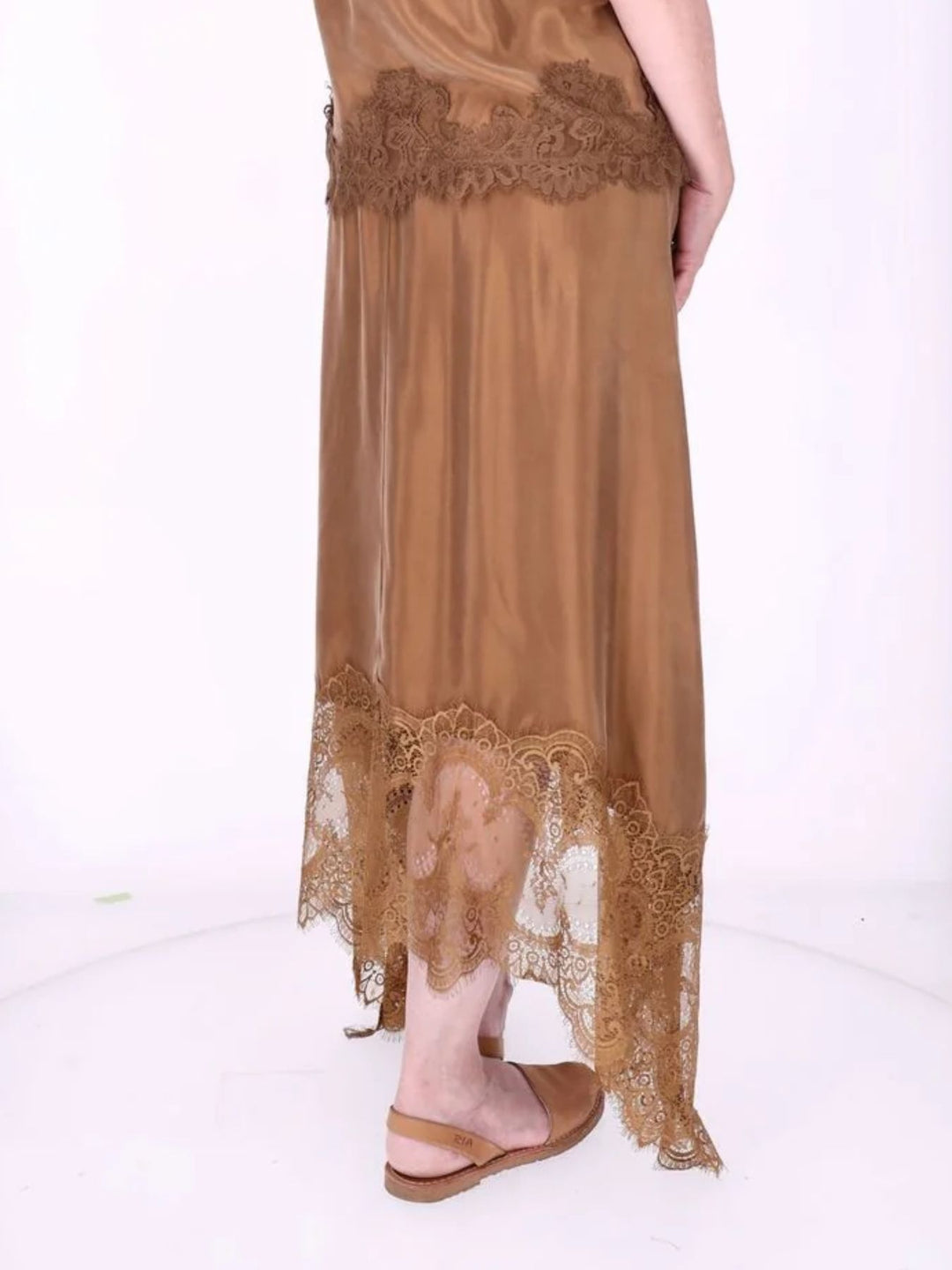 Damen Midi-Rock mit Spitzenkante und asymmetrischem Saum – Camel