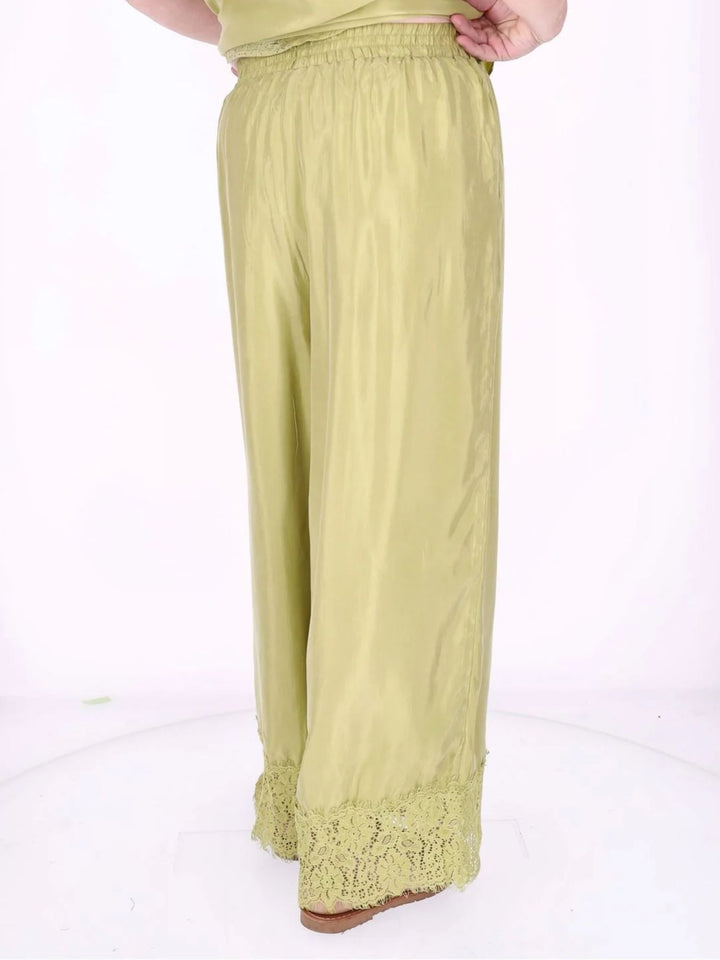 Damen Hose mit Spitzenabschluss – Grün