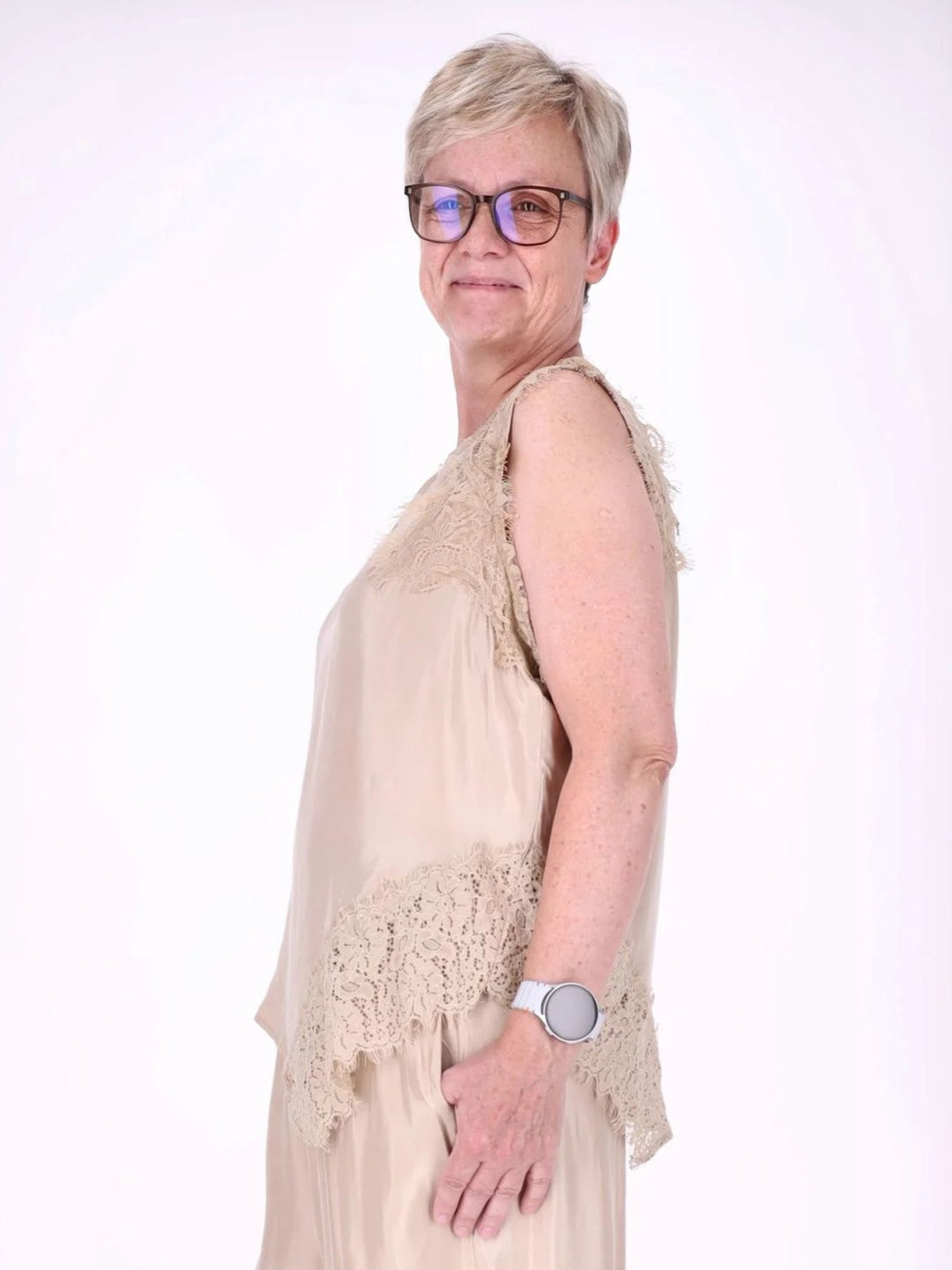 Top Damen Lingerie Asymetrisch Spitze am Saum und Arm in Beige
