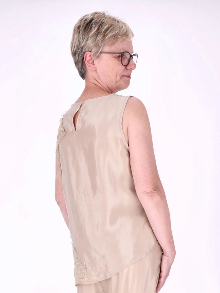 Top Damen Lingerie Asymetrisch Spitze am Saum und Arm in Beige
