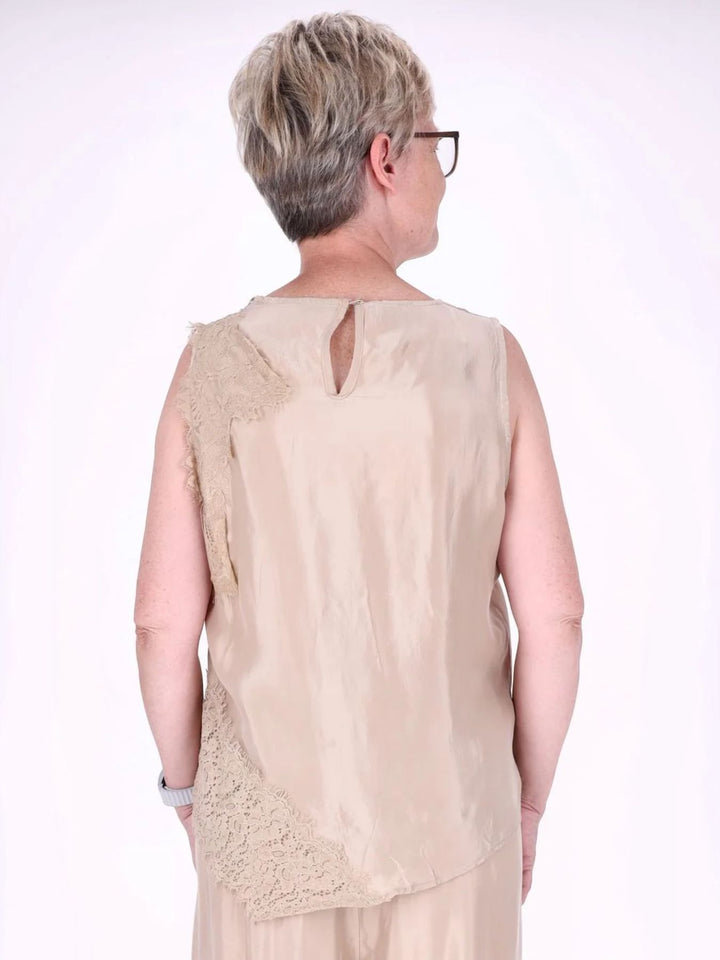 Top Damen Lingerie Asymetrisch Spitze am Saum und Arm in Beige