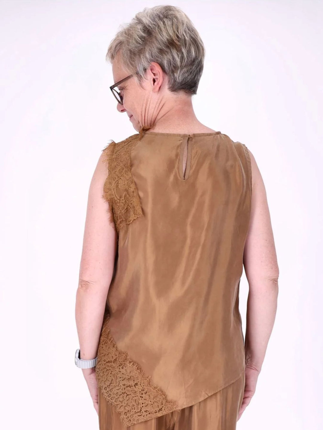 Damen Top mit asymmetrischem Saum und Spitze – Camel
