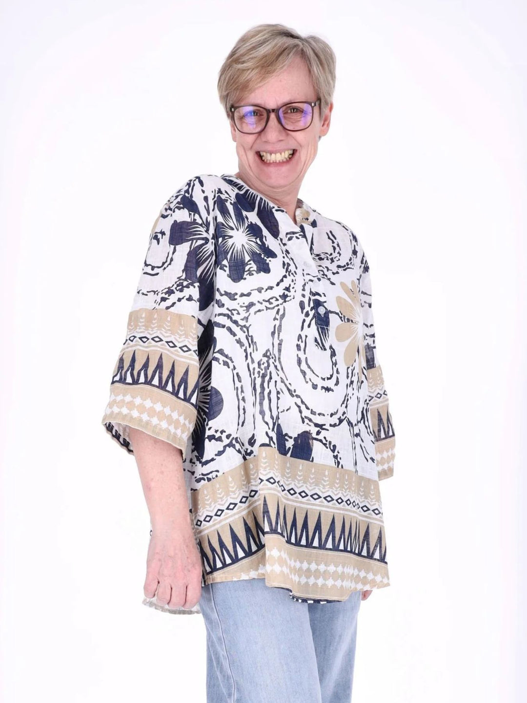 Damen Blusenshirt mit Allover-Print und 3/4-Krempelärmeln – Weiß